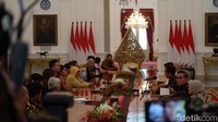 Pertemuan ini dihadiri Mensesneg Pratikno dan Koordinator Staf Khusus Presiden Teten Masduki. Menko Polhukam Wiranto berhalangan hadir.  (Foto: Andhika Prasetia/detikcom)
