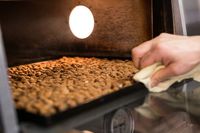 Ini 4 Tips Menyiapkan dan Menyimpan Kacang untuk Campuran Kue