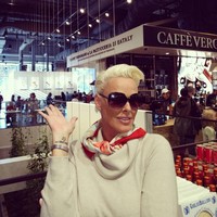 Brigitte termasuk artis yang kerap tersandung skandal cinta. Brigitte pernah memiliki hubungan terlarang dengan Arnold Schwarzenegger saat sama-sama membintangi film Red Sonja.  Foto: Instagram