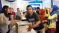 Selain pemberian paket sembako gratis, Jamkrindo juga memberikan santunan kepada 3.470 anak yatim piatu. Foto: dok. Jamkrindo