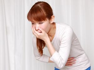5 Obat Alami Redakan Mual & Muntah di Awal Kehamilan