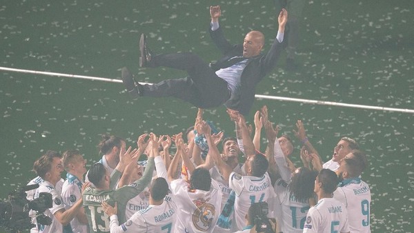 Semua Pemain Madrid Beri Salam Perpisahan untuk Zidane, Kecuali Bale