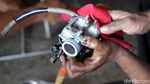 Dua Pekan Jelang Lebaran, Bengkel Motor Mulai Diserbu