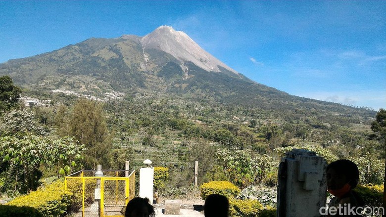 Aktivitas Pelepasan Gas Jadi Pemicu 2 Kali Erupsi Merapi Malam Ini Aktivitas Pelepasan Gas Jadi Pemicu 2 Kali Erupsi Merapi Malam Ini