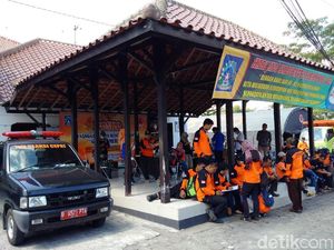 Warga Sleman Rasakan Getaran saat Merapi Erupsi Pagi Tadi