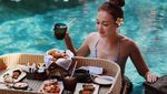 Makin Cantik, Ini Gaya Rianti Cartwright saat Ngopi dan Ngeteh Bareng Suami