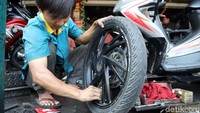 Service dilakukan agar motor tidak ada gangguan saat dipakai jarak tempuh yang jauh.