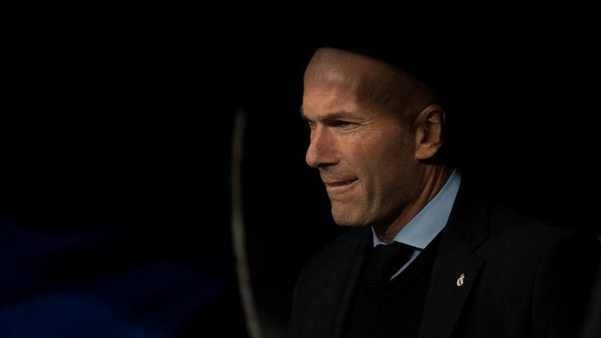 Zinedine Zidane dikabarkan akan segera kembali melatih Real Madrid (Foto: Denis Doyle/Getty Images)
