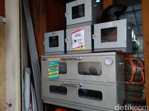 Belanja Alat dan Bahan Kue Lebaran di Toko Bahan Kue di Jakarta