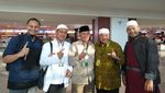 Potret Pertemuan Prabowo dan Amien Rais saat Umrah
