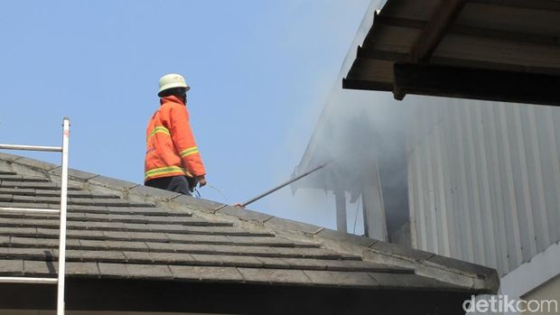 Gudang Pemintalan Kapas di Rancaekek Kebakaran