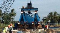 Jembatan dengan total 5 bentang I girder tersebut saat ini progresnya sudah 80 persen jembatan dan 90 persen untuk pembangunan jalannya. Saat ini sudah memasuki tahap pengecoran lantai jembatan. Diupayakan agar fungsional untuk pemudik dari Cilacap ke Yogyakarta. Pool/Kementerian PUPR.