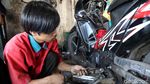 Dua Pekan Jelang Lebaran, Bengkel Motor Mulai Diserbu