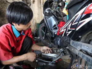 Jangan Biarkan Oli Mesin Kosong