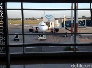 Suasana Bandara Adi Soemarmo yang Tutup Sementara Karena Erupsi Merapi