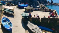 Selanjutnya, traveler bisa melanjutkan perjalanan untuk melihat Desa Manarola. Konon, Manarola merupakan desa tertua di antara kelima desa yang ada di Cinque Terre. (Innez Lawry/Istimewa)