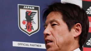 5 Pelatih Top yang Minat Latih Timnas Vietnam, Donadoni hingga Nishino