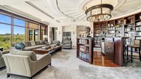 Harga rumah tersebut mengalahkan rumah Jeff Bezos senilai US$ 23 juta yang sebelumnya menjadi properti termahal di Washington D.C saat dulu dibeli di 2016. Istimewa/CNBC.
