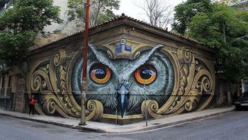 Disulap dengan gambar mural burung hantu membuat jalanan lebih hidup. (Foto: Boredpanda)
