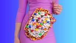Keren! Designer Ini Ciptakan Tas Bentuk Makanan Persis Aslinya