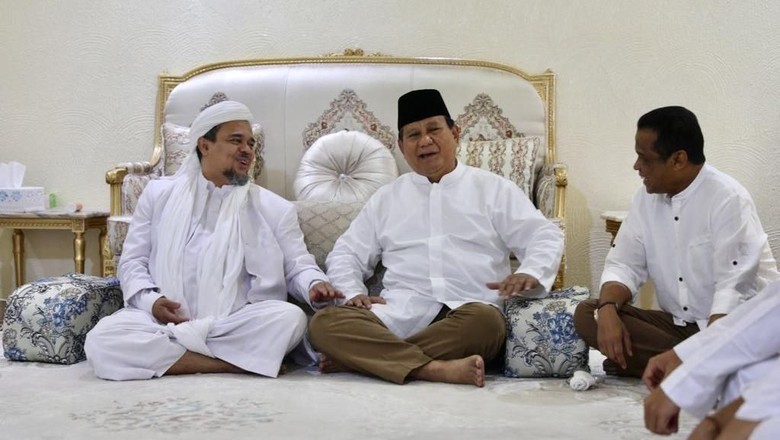 Siapa Bikin Hoax Maklumat Habib Rizieq Tinggalkan Prabowo? Siapa Bikin Hoax Maklumat Habib Rizieq Tinggalkan Prabowo?