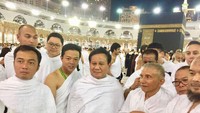 Sebelumnya Prabowo dan rombongan Amien bertemu di pelataran kakbah. Foto: Dok. Istimewa