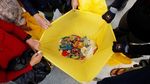 Aksi Bersih-bersih Pantai Jelang Hari Lingkungan Hidup Sedunia