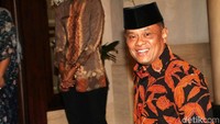 Tahun 2021, Gatot mengklaim paham komunis telah menyusup ke tubuh TNI. Gatot lantas memberikan bukti-bukti masih adanya PKI di Indonesia lewat insiden perusakan museum Kostrad. (Foto: Grandyos Zafna)