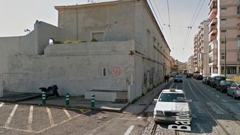 Bagunan tua yang polos terletak di kawasan Portugal. (Foto: Boredpanda)