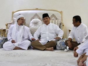 Tepis Survei LSI, Timses Prabowo Yakin Pengaruh Habib Rizieq Besar