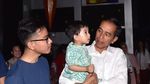 Saat Jokowi Ngabuburit Ajak Cucu Main ke Dufan