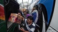 Mereka sengaja mudik lebih awal karena ingin menghindari kemacetan.