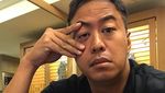 Doyan Ngopi, Ini Pose Pandji Pragiwaksono Saat Ngemil dan Ngopi