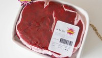 Kalau ini cocok biat carnivor alias penyuka daging. Bentuknya persis daging kemasan di supermarket. Foto: Instagram @rommydebommy