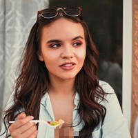 Tori membuat ulang foto-foto pemotretan Tom Holland untuk majalah GQ di tahun 2017. Foto: Dok. Tori Bernal