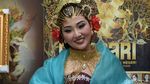 Penampilan Menawan Ririn Ekawati dan Sarwendah