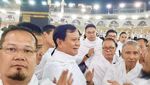 Foto: Salam Komando Prabowo-Amien Rais di Depan Kakbah