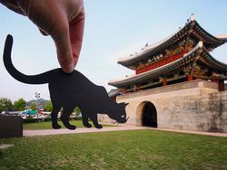 Fotografer Kreatif Ini Gabungkan Kertas dengan Landmark Terkenal