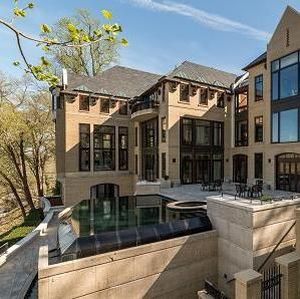 Mengintip 'Jeroan' Rumah Termahal di Washington DC