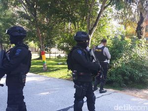 Penggeledahan Usai, Polisi Tinggalkan Kampus Unri Pekanbaru