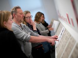 10 Pekerjaan Non Teknologi yang Bergaji Miliaran