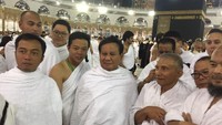 Amien Rais diberi tahu bahwa Prabowo akan ke Masjidil Haram. Setelah itu mereka bertemu. Foto: dok. Istimewa
