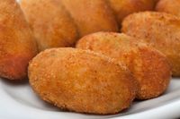 Mau Bikin Camilan Buka Puasa? Bikin Saja Kroket Keju dengan 4 Langkah Ini!