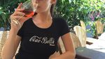 Gemar Pizza dan Pasta, Ini Gaya Si Cantik Bella Hadid Saat Makan