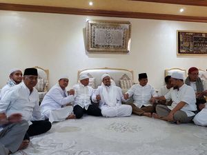 Heboh Soal IG: Akun Ustaz Somad Di-Suspend, Foto Amien-Rizieq Dihapus