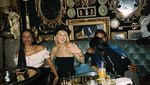 Gemar Pizza dan Pasta, Ini Gaya Si Cantik Bella Hadid Saat Makan