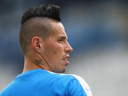 Marek Hamsik telah berpartisipasi dan mengapteni Slovakia di Piala Dunia 2010 dan Piala Eropa 2016. Di musim ini, Hamsik telah melewati rekor gol Diego Maradona di Napoli dan mengantar timnya menyaingi Juventus dalam perebutan Scudetto. (Foto: Ian Walton/Getty Images)