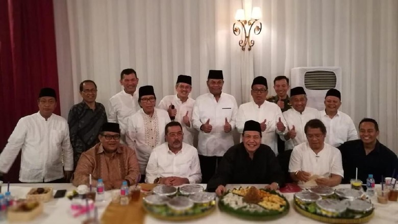 Kiriman Spesial Megawati untuk Chairul Tanjung