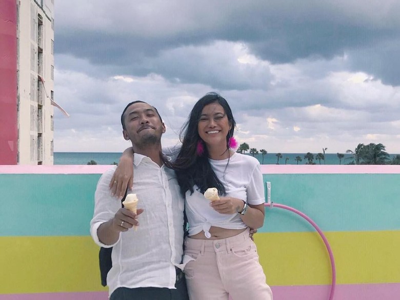 Foto: Ratu Felisha dan suami (Instagram @allaboutfelisha) Foto: Ratu Felisha dan suami (Instagram @allaboutfelisha)