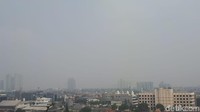 Fenomena ini terjadi jika hari sebelumnya biasa terjadi hujan dan suhu menjadi lebih dingin atau yang dikenal dengan fenomena inversi. Lapisan inversi terjadi karena udara panas berada di atas udara dingin dan membentuk kabut. (Foto: Indah Mutiara Kami/detikcom)